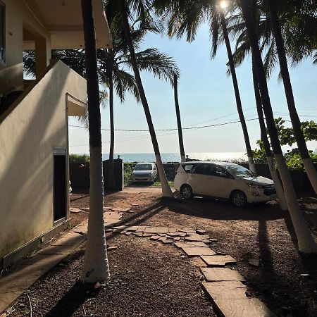 Kizhunna Rock Beach House Kannur Eksteriør billede