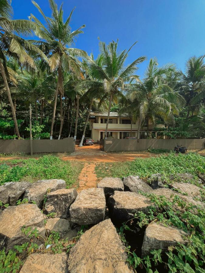 Kizhunna Rock Beach House Kannur Eksteriør billede